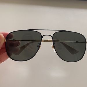 Gucci aviator sunglasses